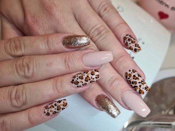 Nails 21 gallery