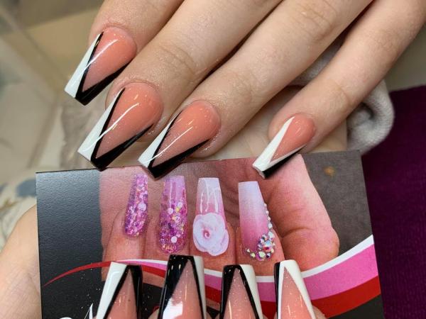 Nails 21 gallery