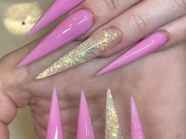 Nails 21