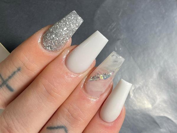 Normal Polish T/O and Manicure