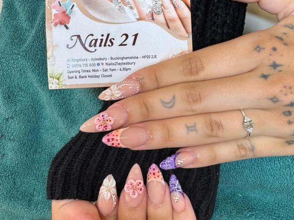 Nails 21 gallery