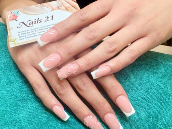 Nails 21 gallery