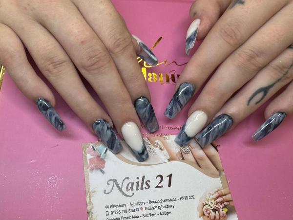 Nails 21 gallery