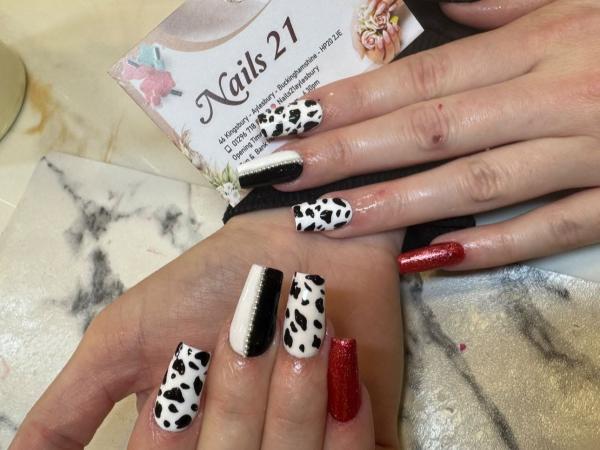 Nails 21 gallery