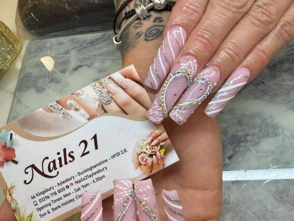 Nails 21 gallery