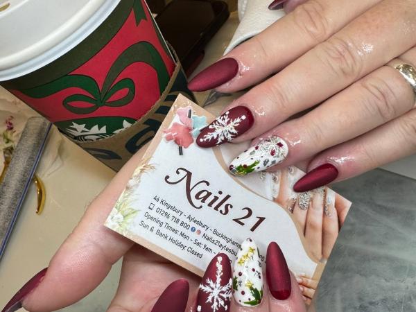 Nails 21 gallery