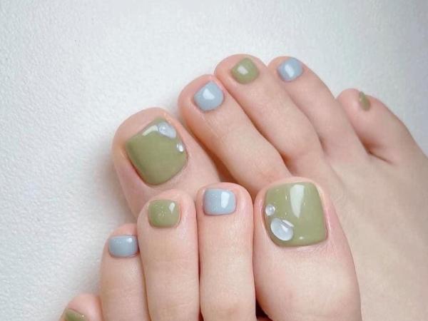 Gel Polish on Toes