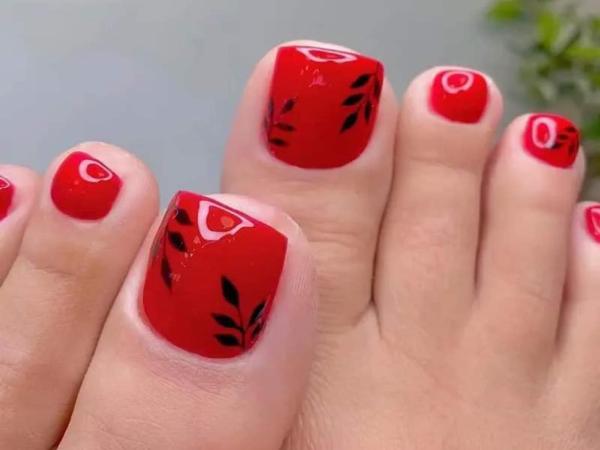 Normal Polish on Toes